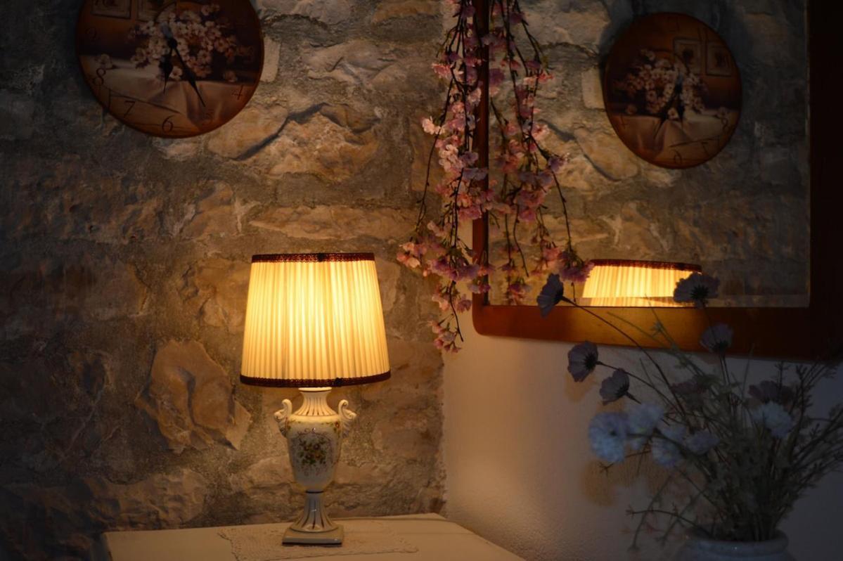 Visilo Stone House Villa Pucisca Eksteriør bilde